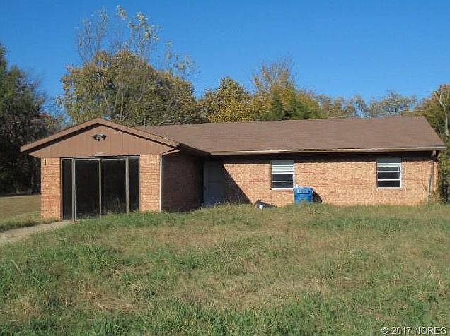 1st image of 1021 E Pierce Ave