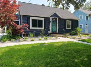 1104 Roseland Ave, Kalamazoo, MI 49001