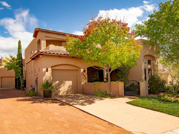 8300 Visalia Way NE, Albuquerque, NM 87122