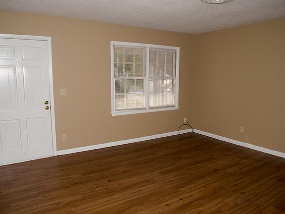2nd image of 343 King Ave #8