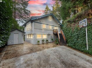 1254 N 6th St, Coos Bay, OR