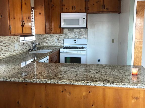 2nd image of 707 1/2 6th St