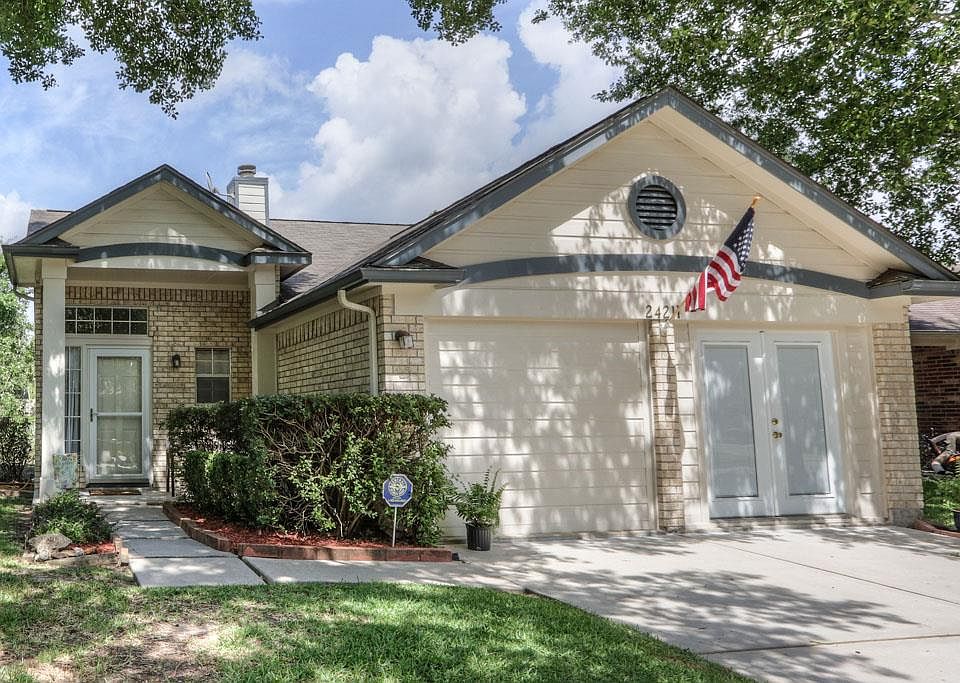 1st image of 24211 Hard Wood Dr