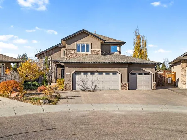 5308 E 20th St, Lloydminster, AB T9V 3M4