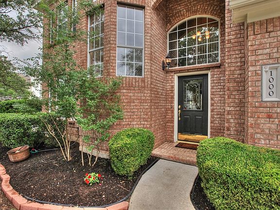 5th image of 1000 Woodhollow Ln