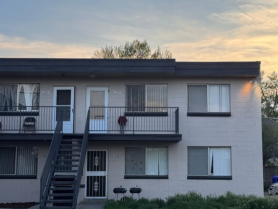 Highland Square Apartments