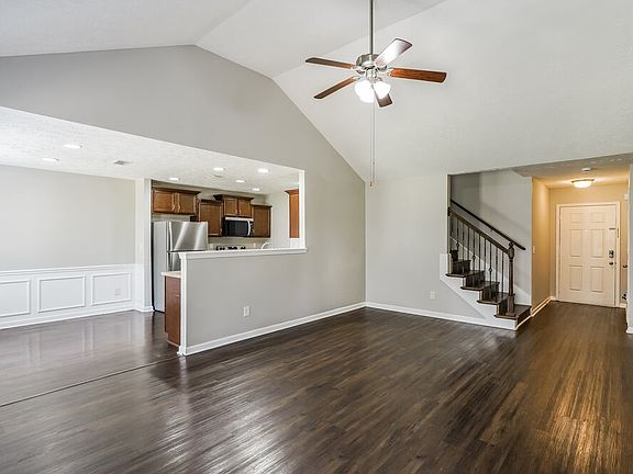4th image of 792 Harvest Grove Dr