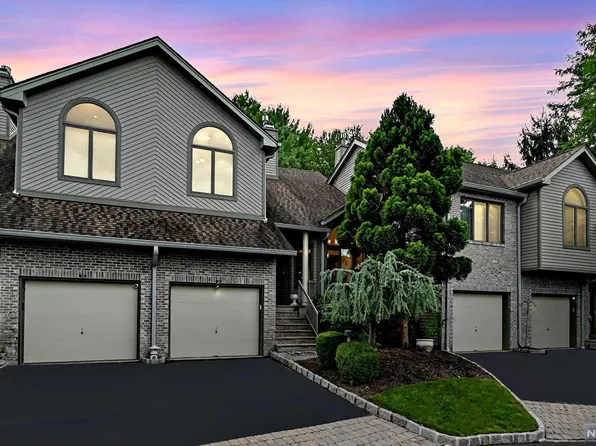 725 Holly Ct, Norwood, NJ 07648