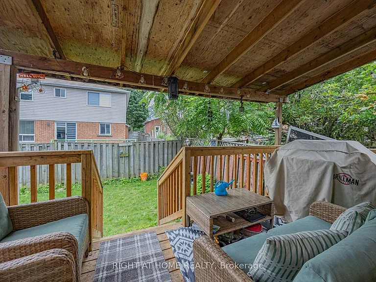 1663 Tawnberry St — Photo 32