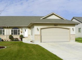 3925 E Clearfield Ln, Ammon, ID 83406