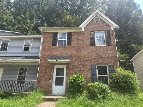 7233 Crestside Dr, Lithia Springs, GA 30168
