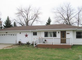 1856 340th St, Forest City, IA 50436
