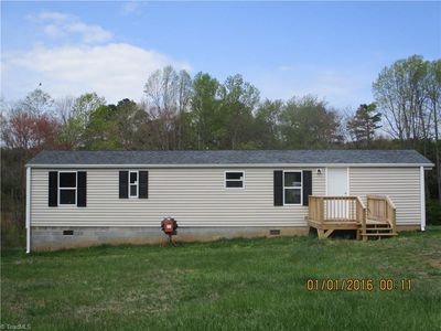 1090 Knobview Ln, Pilot Mountain, NC, 27041