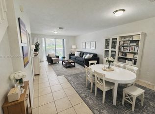 Tuscany, Hollywood, FL 33025