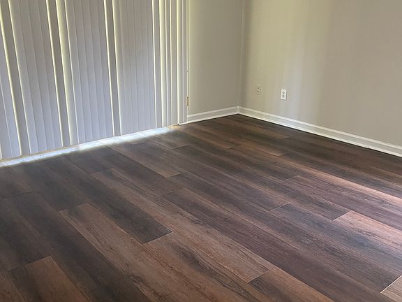 Master bedroom/split floorplan