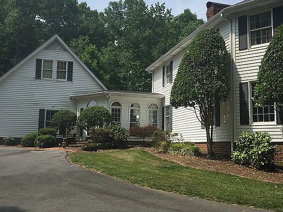 Garage Has Finished Room 