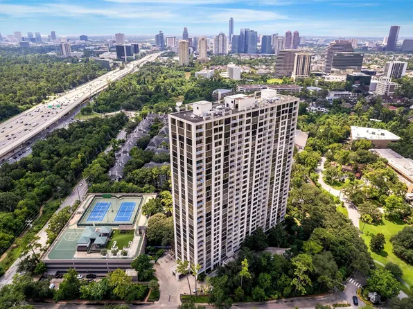 121 N Post Oak Ln APT 505, Houston, TX 77024