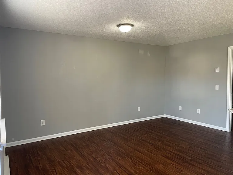 732-740 Hammer Ave #806 — Photo 13
