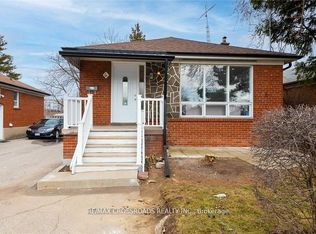 6 Larkhall Ave, Toronto, ON M1J1V1