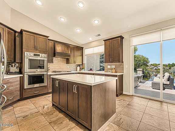 5th image of 2808 Silverton Way