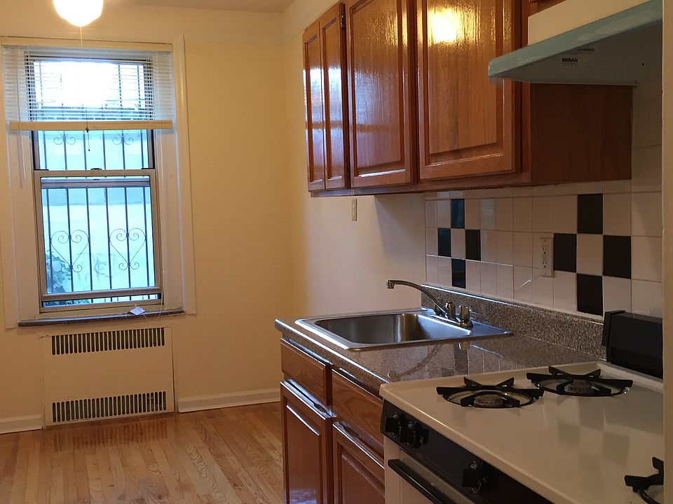 1st image of 2282 Ocean Ave #1