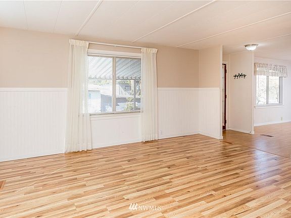 4th image of 16300 State Highway 305 NE Unit 15