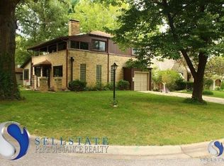 3245 S 28th St, Lincoln, NE 68502