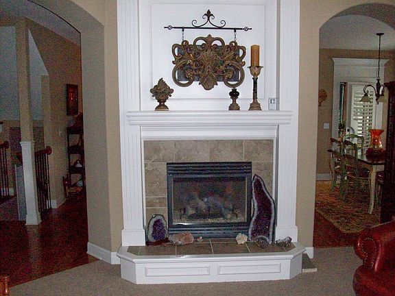 3rd image of 4301 NE Park Springs Ct