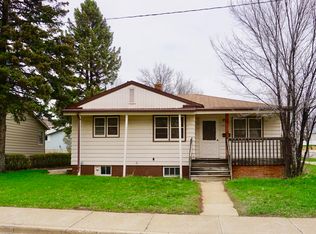 10 6th St W, Dickinson, ND 58601