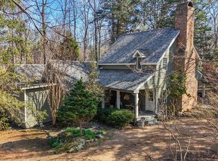 17641 Raven Rocks Rd, Bluemont, VA 20135