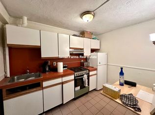 94 W Cedar St #2A, Boston, MA 02114