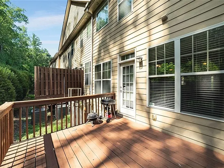 1798 Oakbrook Ln NW #8 — Photo 35
