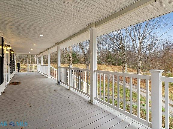 5th image of 6525 Hickory Knoll Rd