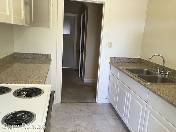 2nd image of 610 E 19th St APT 201