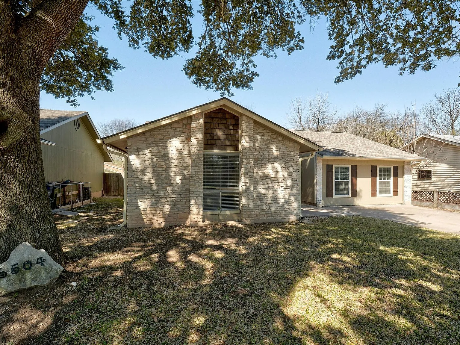 3 bed, 2.0 bath, 1592 sqft, $2,850 — Photo 3