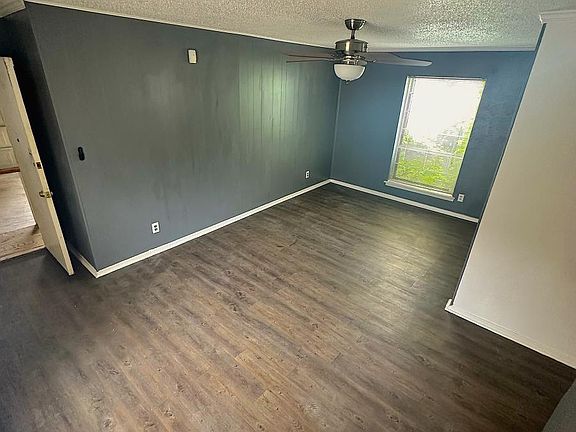 5th image of 6032 Westridge Ln APT 201
