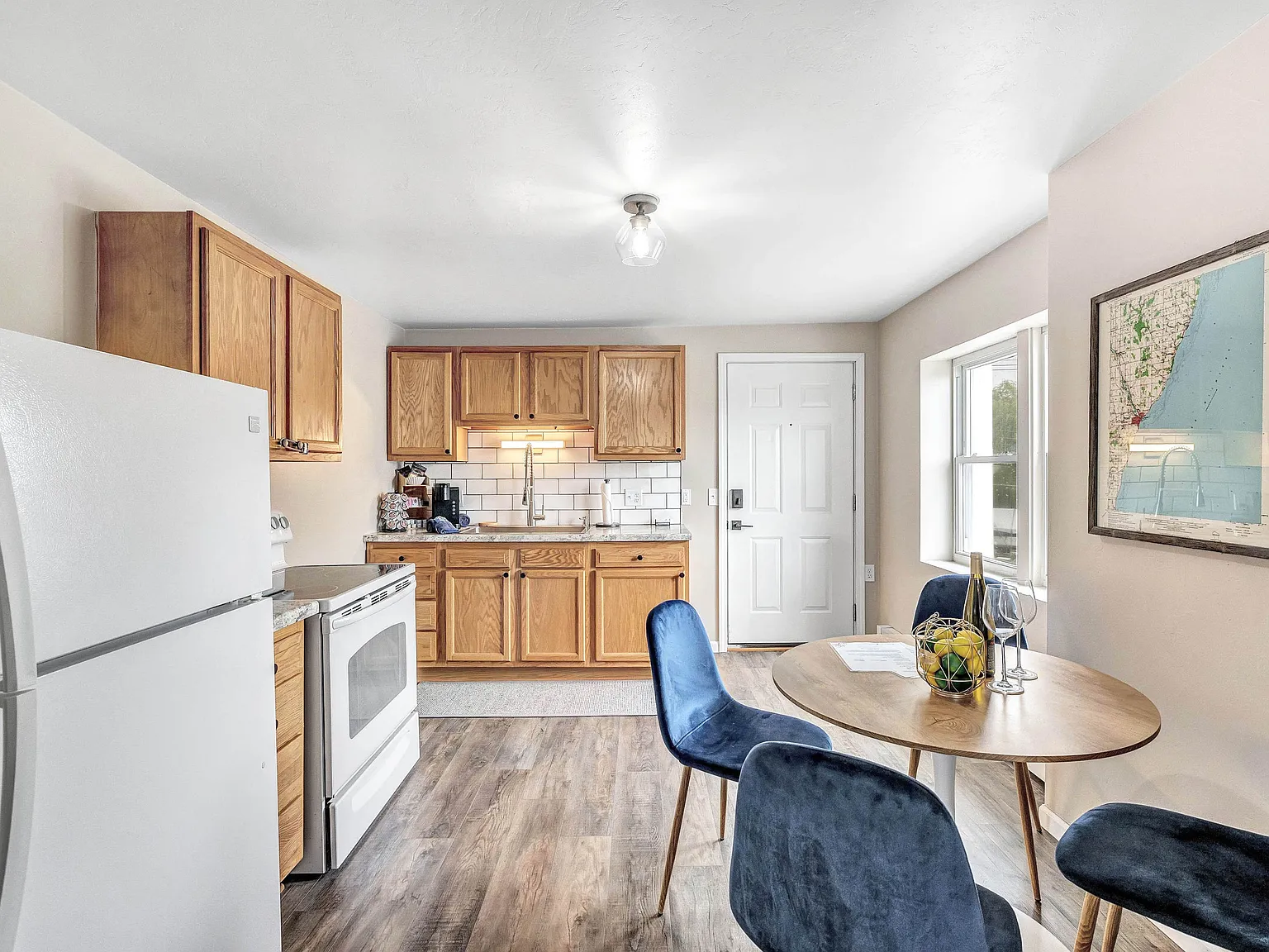 2 bed, $6,750 — Photo 4