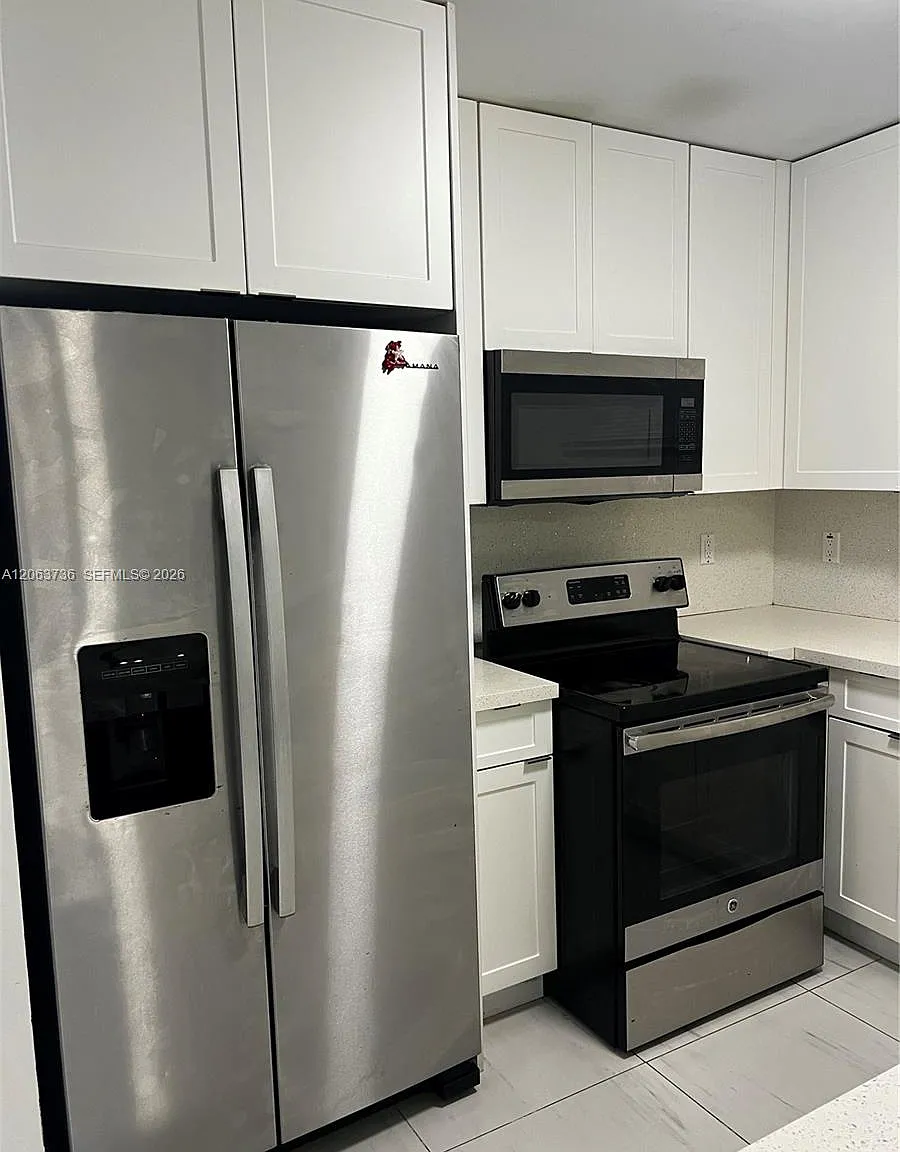 4 bed, 1421 sqft, $3,600 — Photo 2
