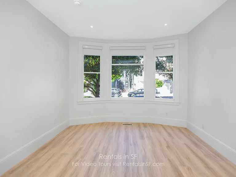 167 Belvedere St — Photo 8