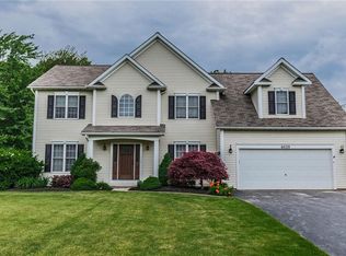 6029 Trillium Trl, Ontario, NY 14519
