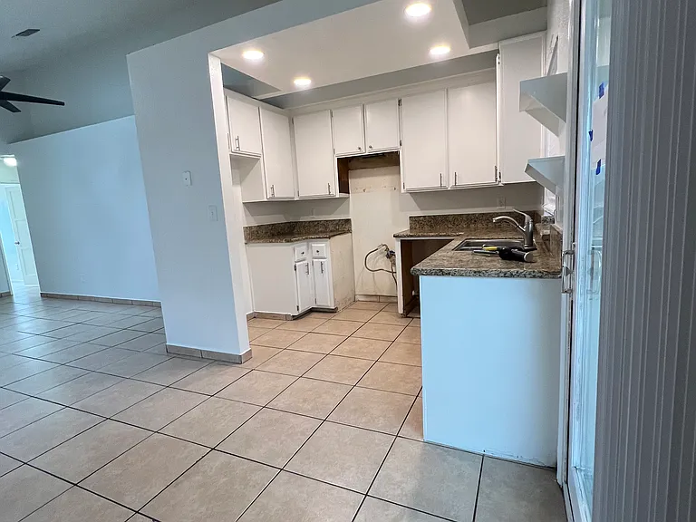 8328 Orange Blossom Ave — Photo 7