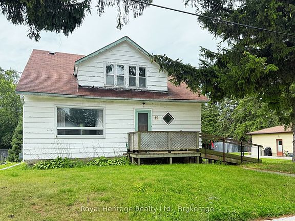 2nd image of 12 Dufferin St