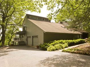 1323 Overlook Dr, Palmer, TN 37365