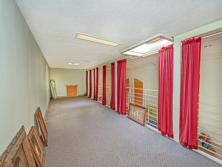 900 Bingham St — Photo 8