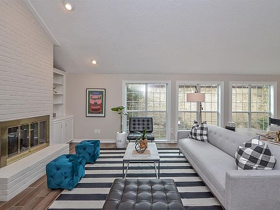 3rd image of 11007 Bellbrook Dr