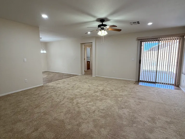 11402 W Hutton Dr — Photo 12