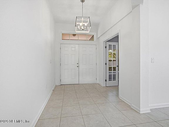 4th image of 179 GREENVIEW Lane