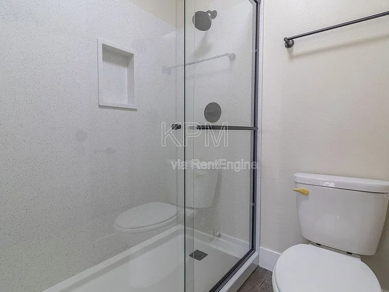 843 N Yosemite St #112 — Photo 12