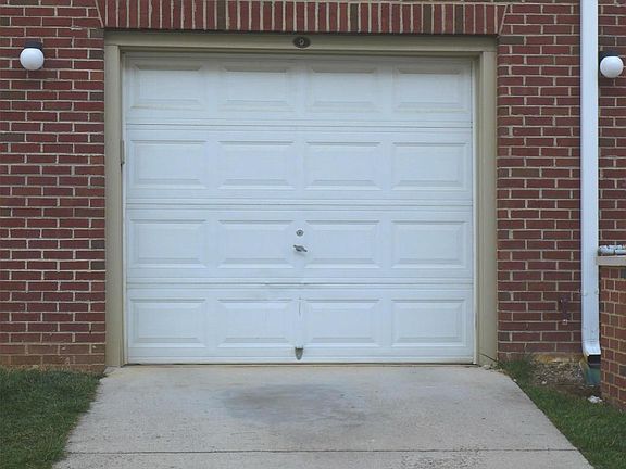 3rd image of 11575 Cavalier Landing Ct Unit 401