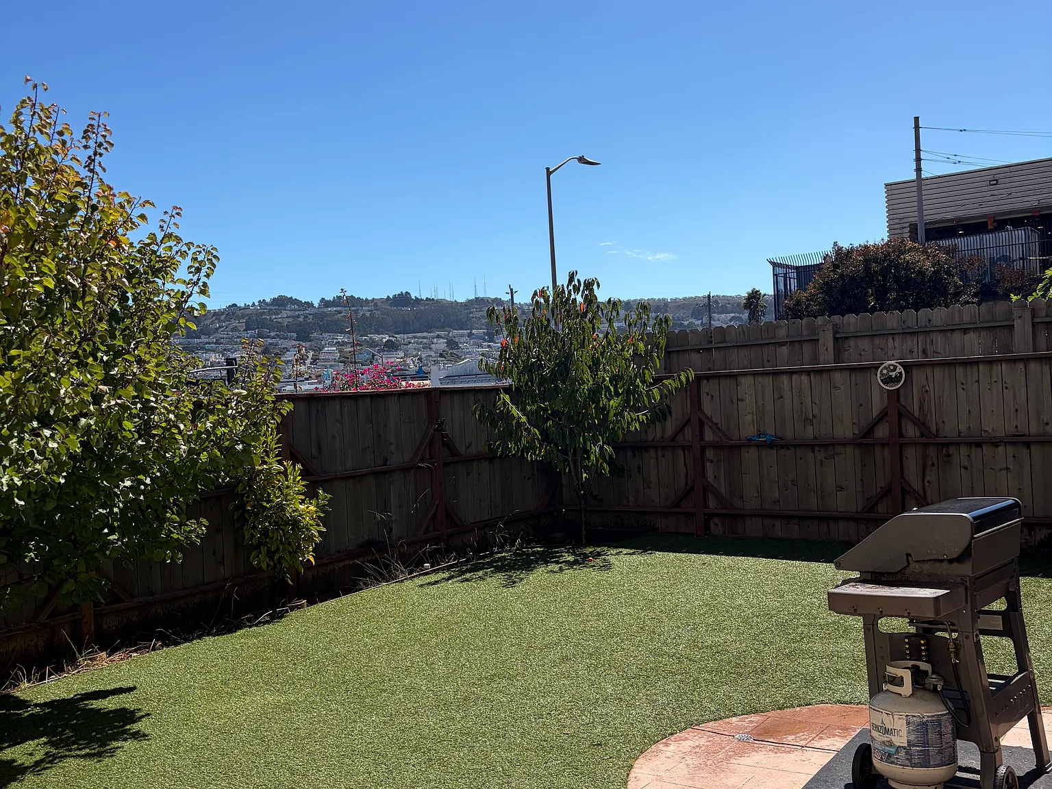 2 bed, 1175 sqft, $3,600 — Photo 2